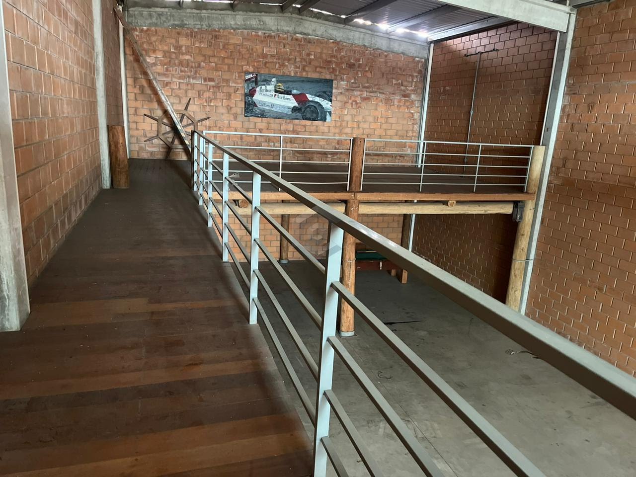 Comercial para alugar com 1 banheiro, 2 vagas e 320m² no Wanel Ville, Sorocaba (SP) — foto 3 de 8