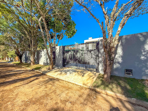 Chacara a venda em Atibaia Condomínio Vila Dom Pedro com 3 suites - Atibaia, SP