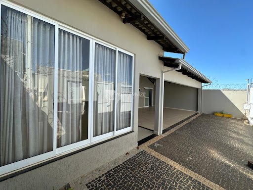 Casa em Loteamento Residencial e Comercial Jardim Athenas  -  Catalão