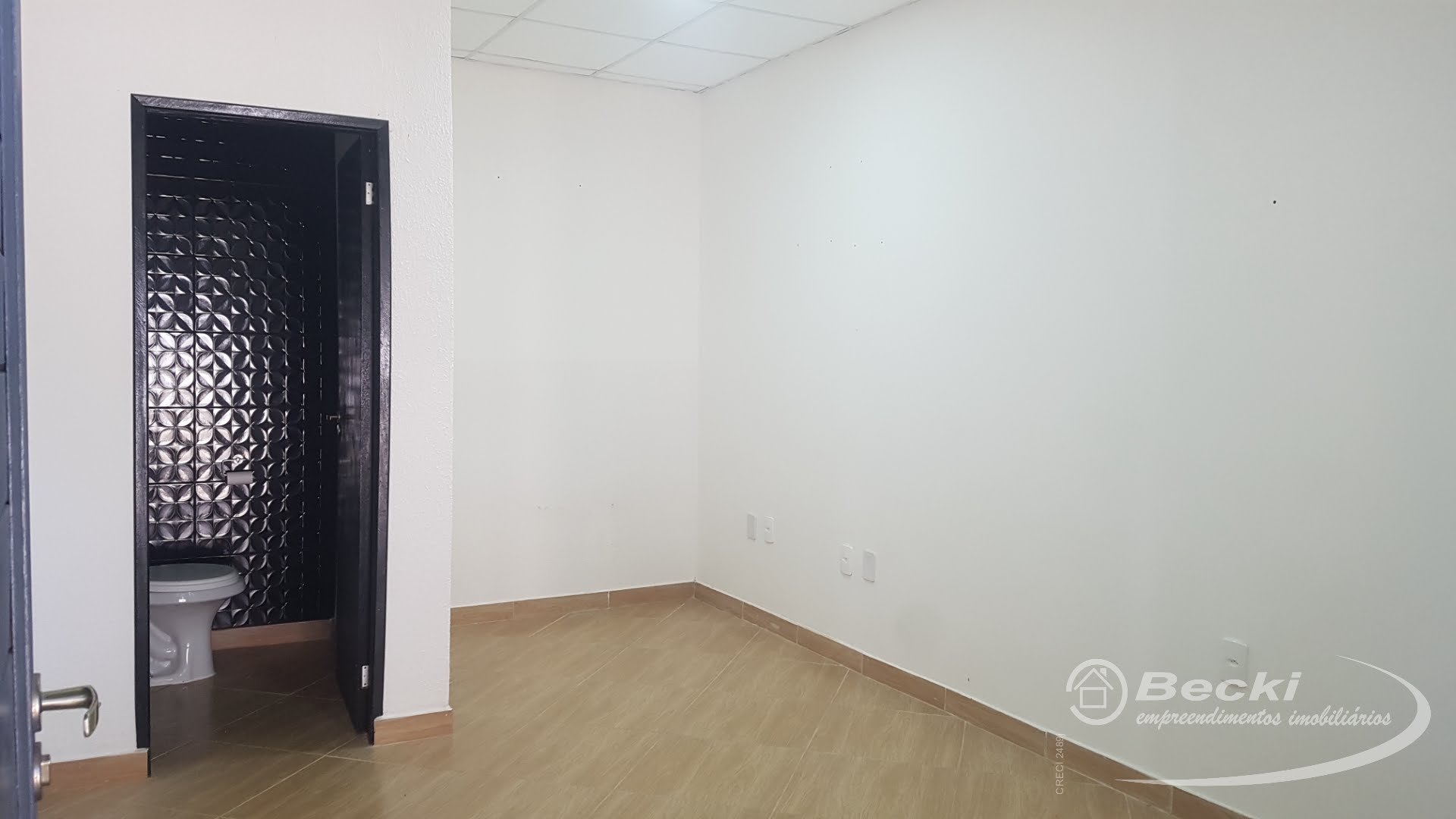 Comercial para alugar com 1 banheiro e 16m² no Anita Garibaldi, Joinville (SC) — foto 8 de 13