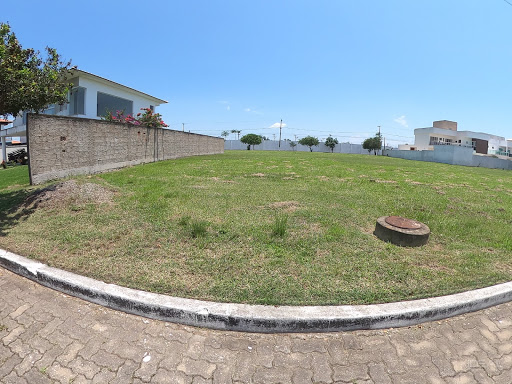 Terreno no Condomínio Athenas Park Residence medindo 20 x 30 = 600 m²