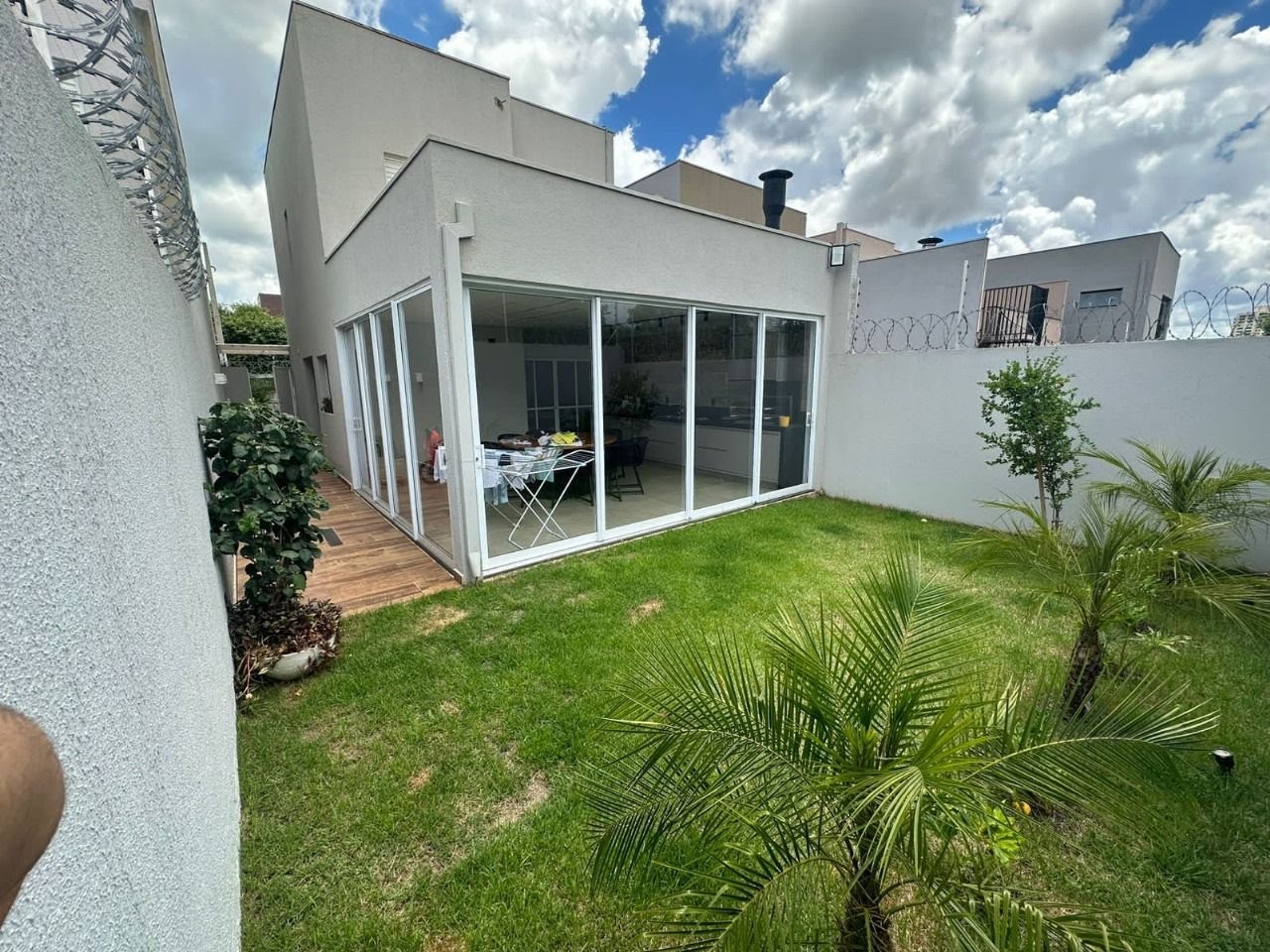 Casa à venda com 3 quartos, 1 suíte, 2 vagas e 115m² no Bonfim Paulista, Ribeirão Preto (SP) — foto 2 de 10