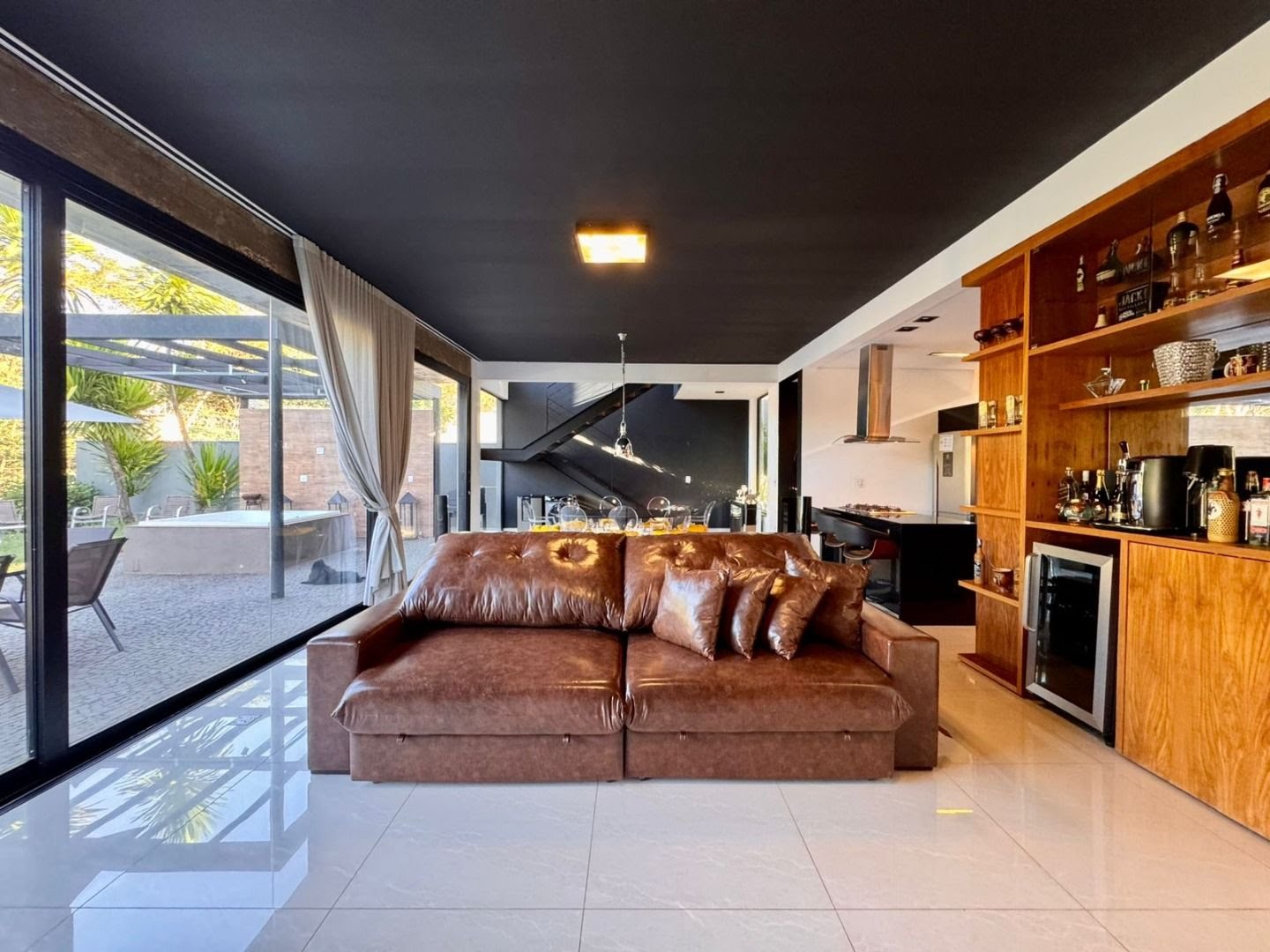 Casa para alugar com 3 quartos, 1 suíte, 8 vagas e 265m² no Condomínio Alphaville III, Ribeirão Preto (SP) — foto 9 de 30