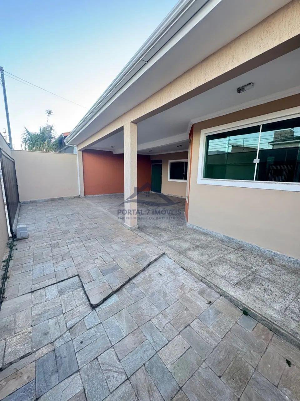 Casa à venda com 3 quartos, 1 suíte, 4 vagas e 300m² no São Cristovao, Sete Lagoas (MG) — foto 2 de 14