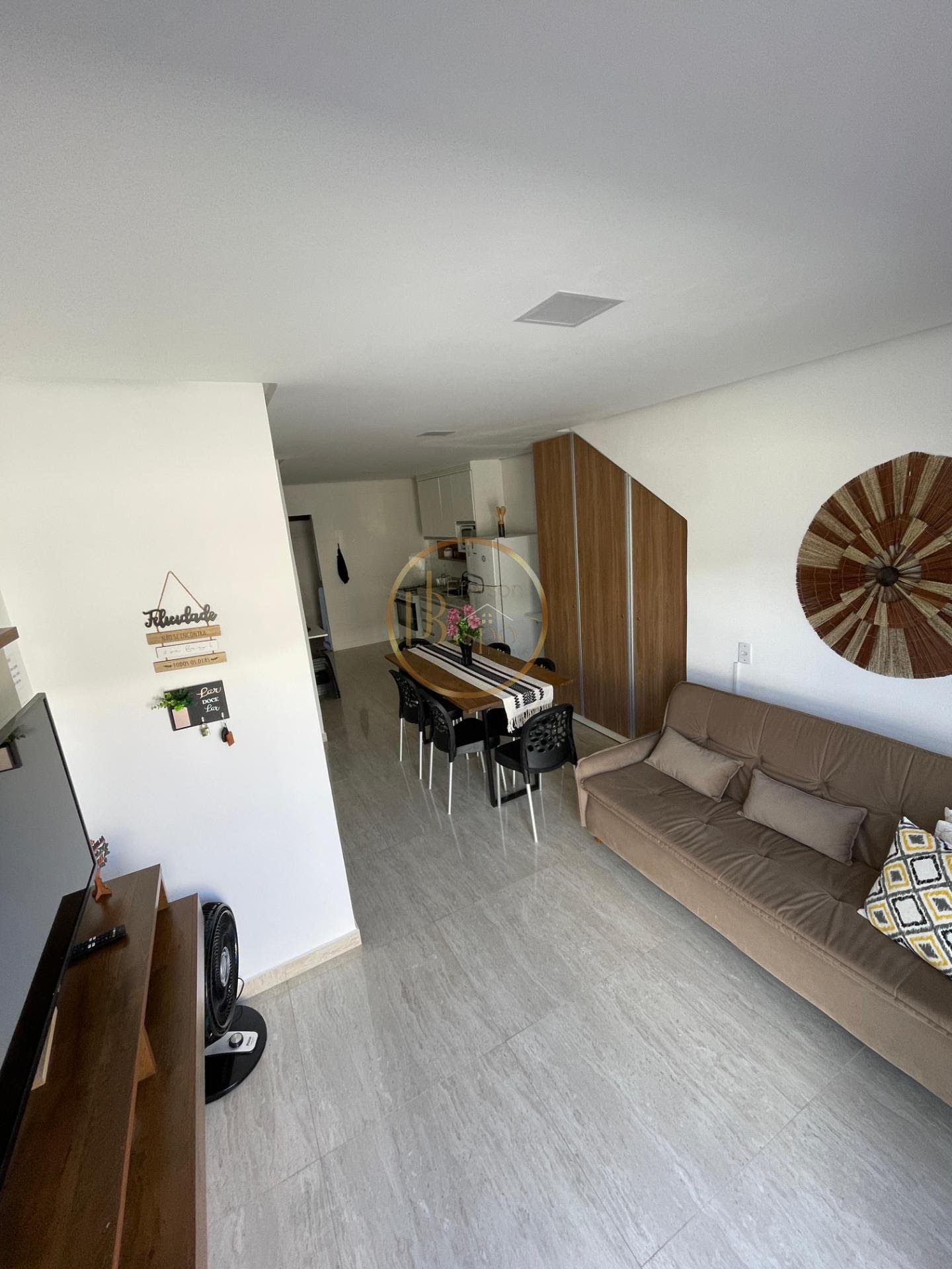 Apartamento à venda com 2 quartos, 2 banheiros, 1 vaga e 80m² no Village 1, Porto Seguro — foto principal