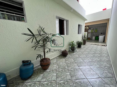 Casa para Venda em Suzano / SP no bairro Vila Urupês 