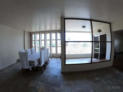 Apartamento à venda com 4 quartos próximo ao CENSA no Centro de Campos dos Goytacazes, RJ.