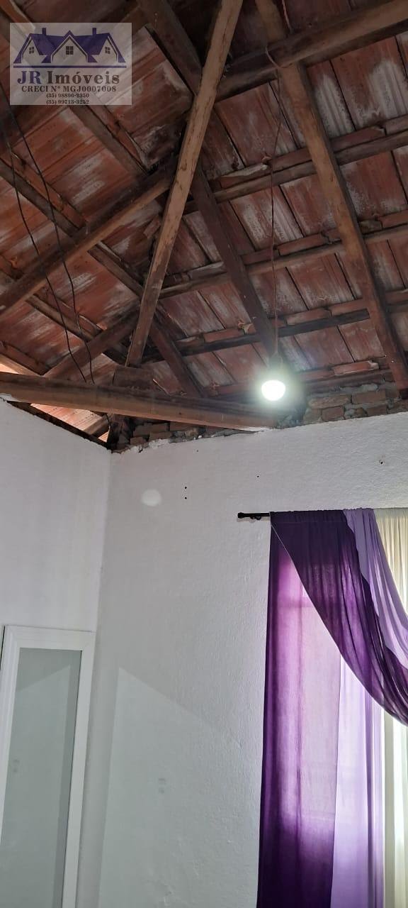 Casa à venda com 2 quartos e 1 banheiro no Bairro Santa Barbara, Piranguinho (MG) — foto 17 de 20