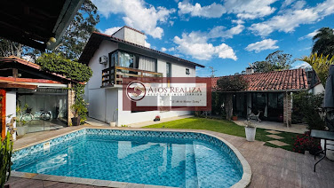 Sobrado com Piscina em Interlagos, São Paulo | 3 Suítes