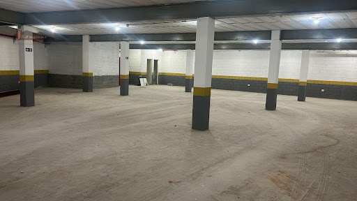 Galpão em Vila Hulda - Guarulhos: 400M²locação por R$ 8.000.