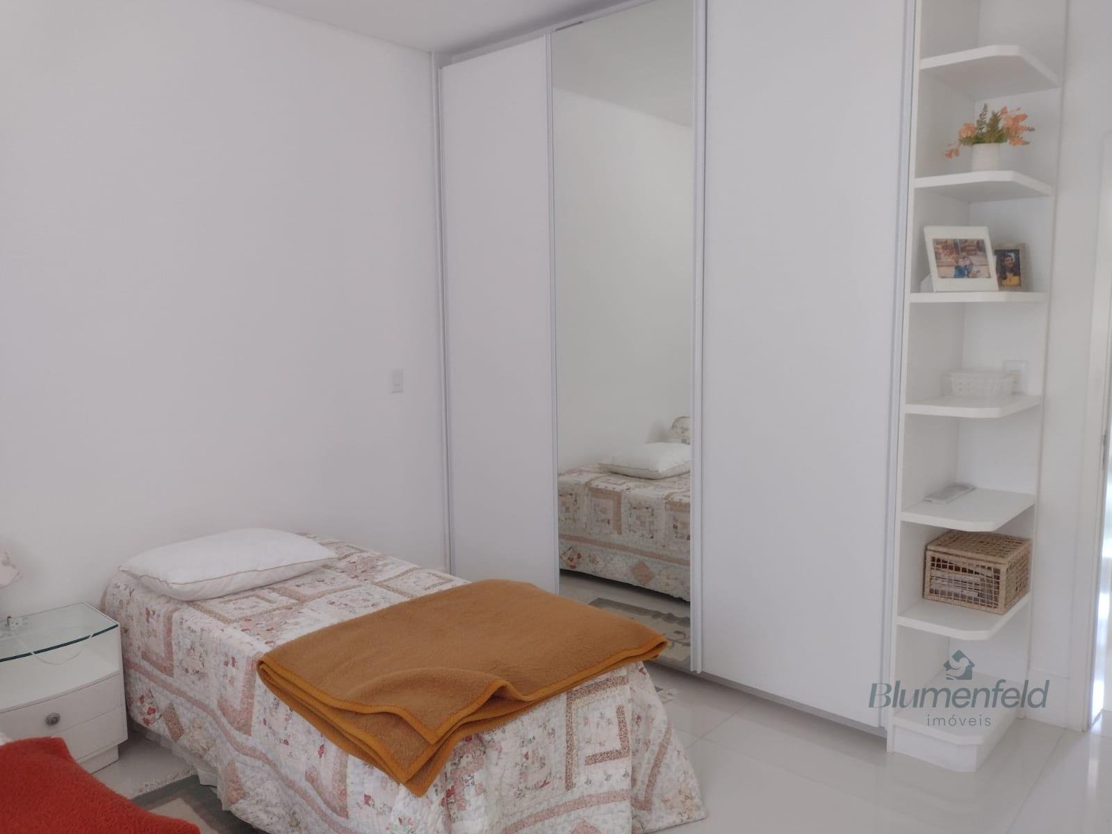Casa à venda com 3 suítes, 3 vagas e 630m² no Condominio Arujazinho I II III, Arujá (SP) — foto 28 de 30