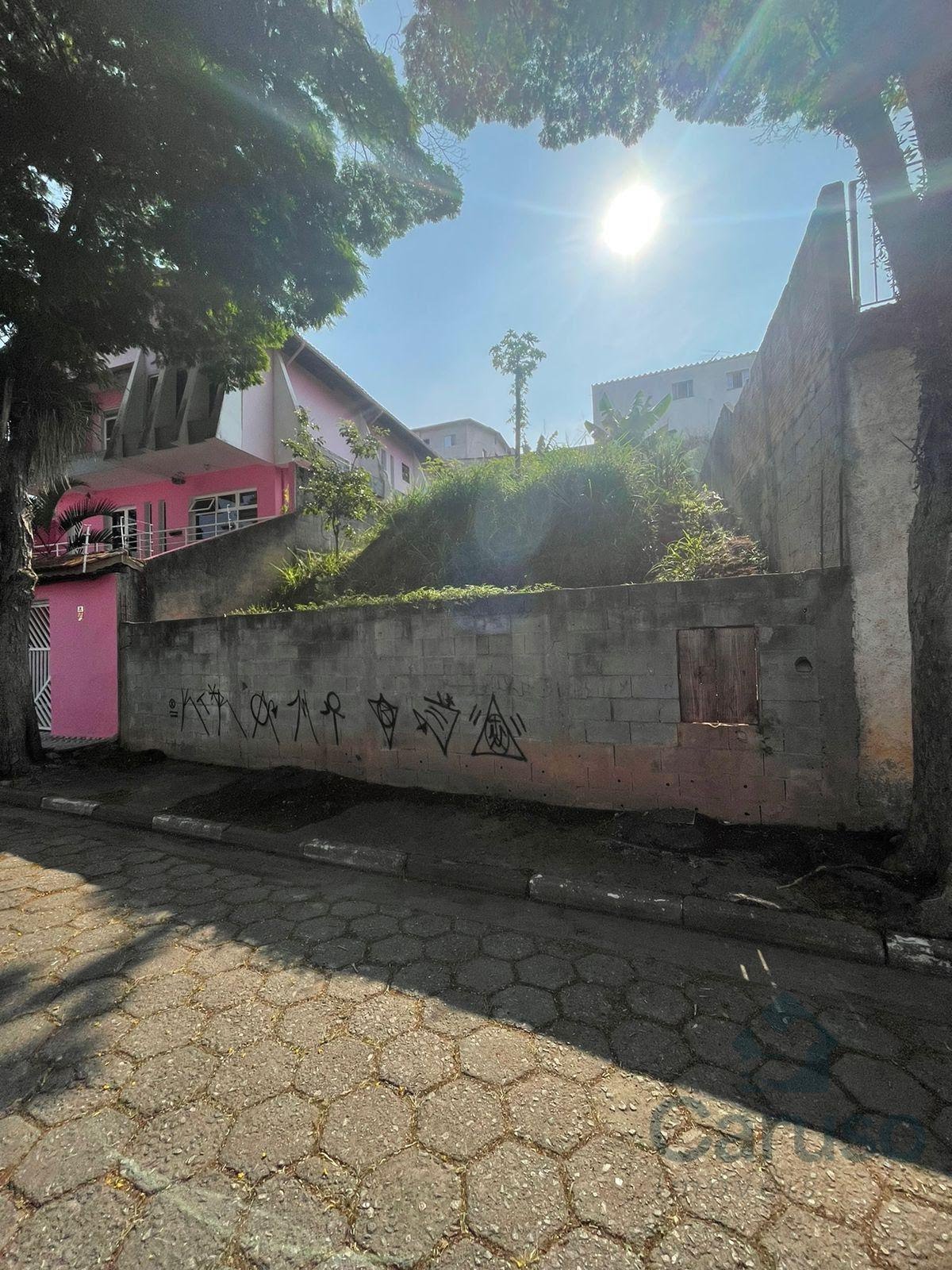 Terreno à venda com 300m² de terreno no Jardim Rincão, Arujá (SP) — foto 2 de 3