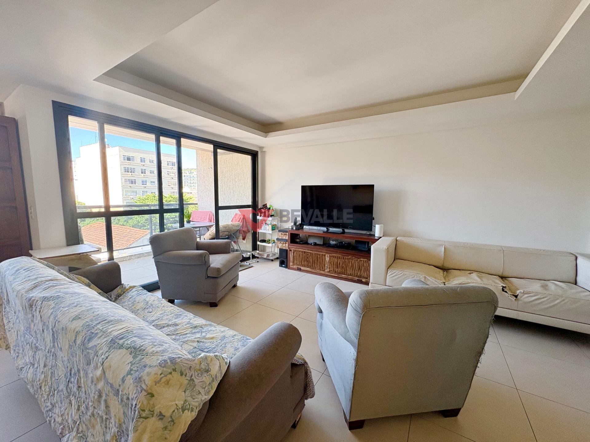 Apartamento à venda com 4 quartos, 5 banheiros, 3 vagas e 151m² no Botafogo, Rio de Janeiro — foto principal