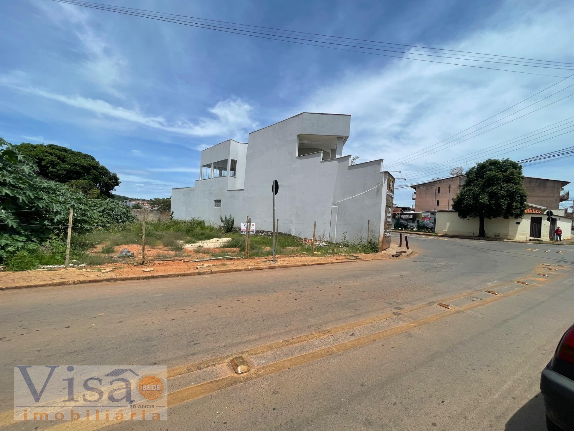 Terreno à venda com 600m² de terreno no Arraial D'angola, Paracatu (MG) — foto 2 de 2