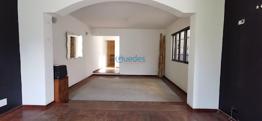 "Sobrado em Santo Amaro: 6 Dormitórios e 340m² à Venda e Locação"