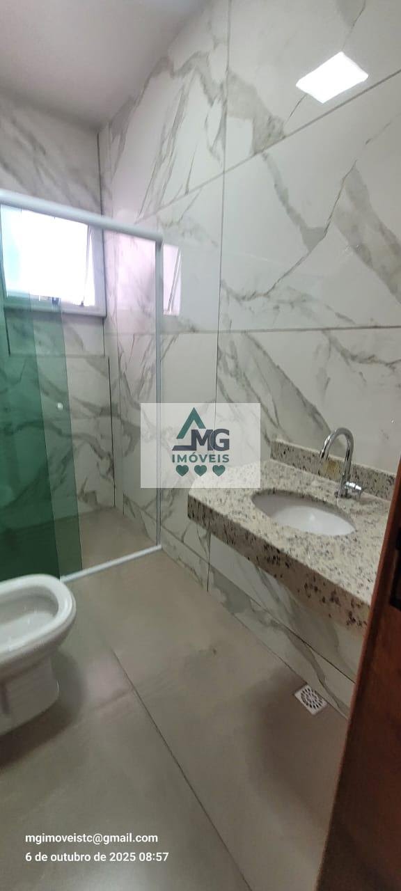 Casa à venda com 3 quartos, 1 suíte, 2 vagas e 221m² no Parque Bandeirantes, Três Corações (MG) — foto 24 de 25