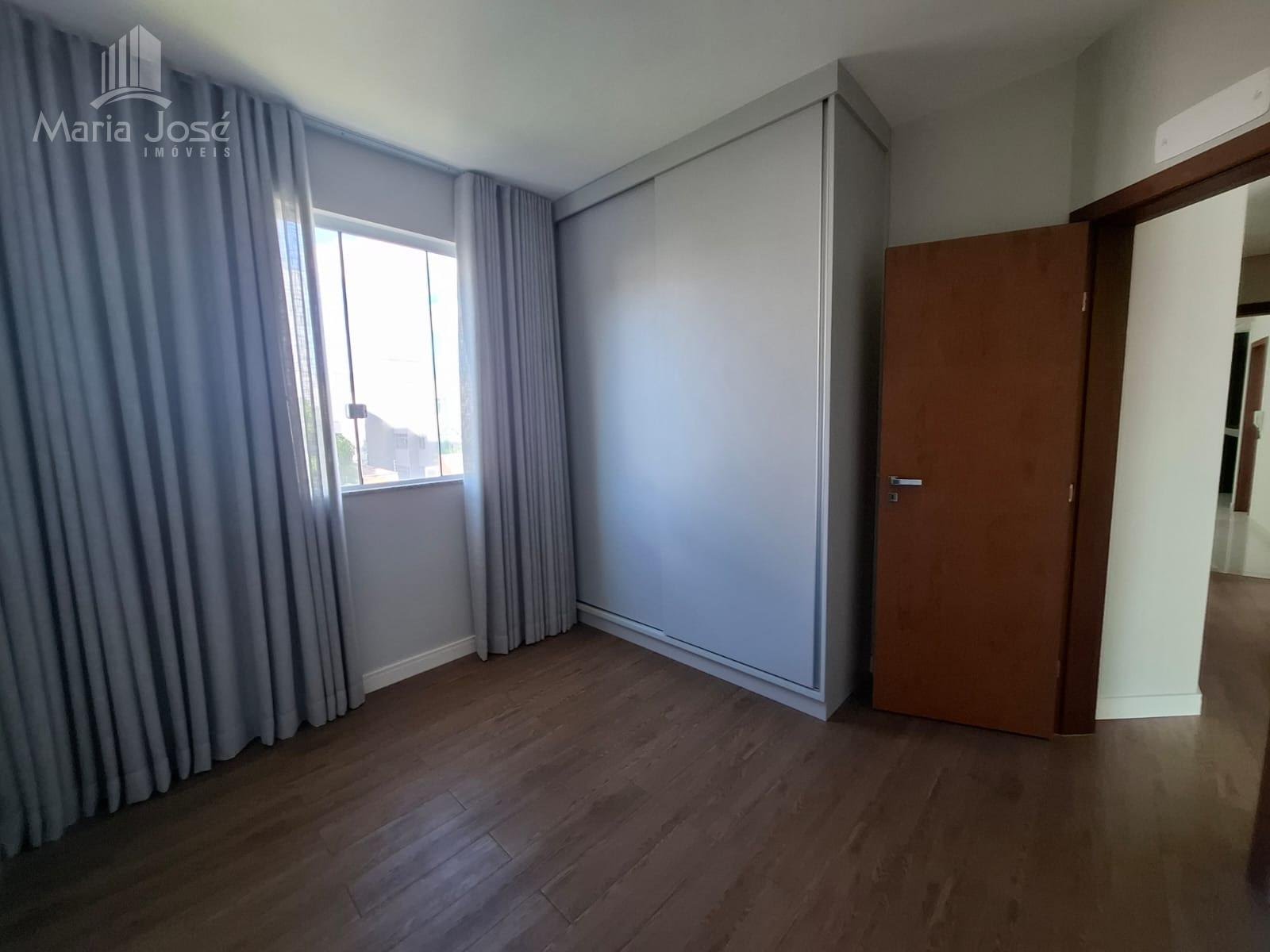Cobertura à venda com 4 quartos, 1 suíte, 3 vagas e 200m² no Jardim Cambui, Sete Lagoas (MG) — foto 26 de 30