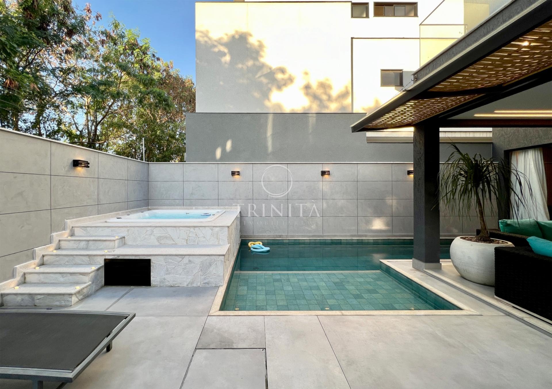Piscina da casa à venda no condomínio Art Life