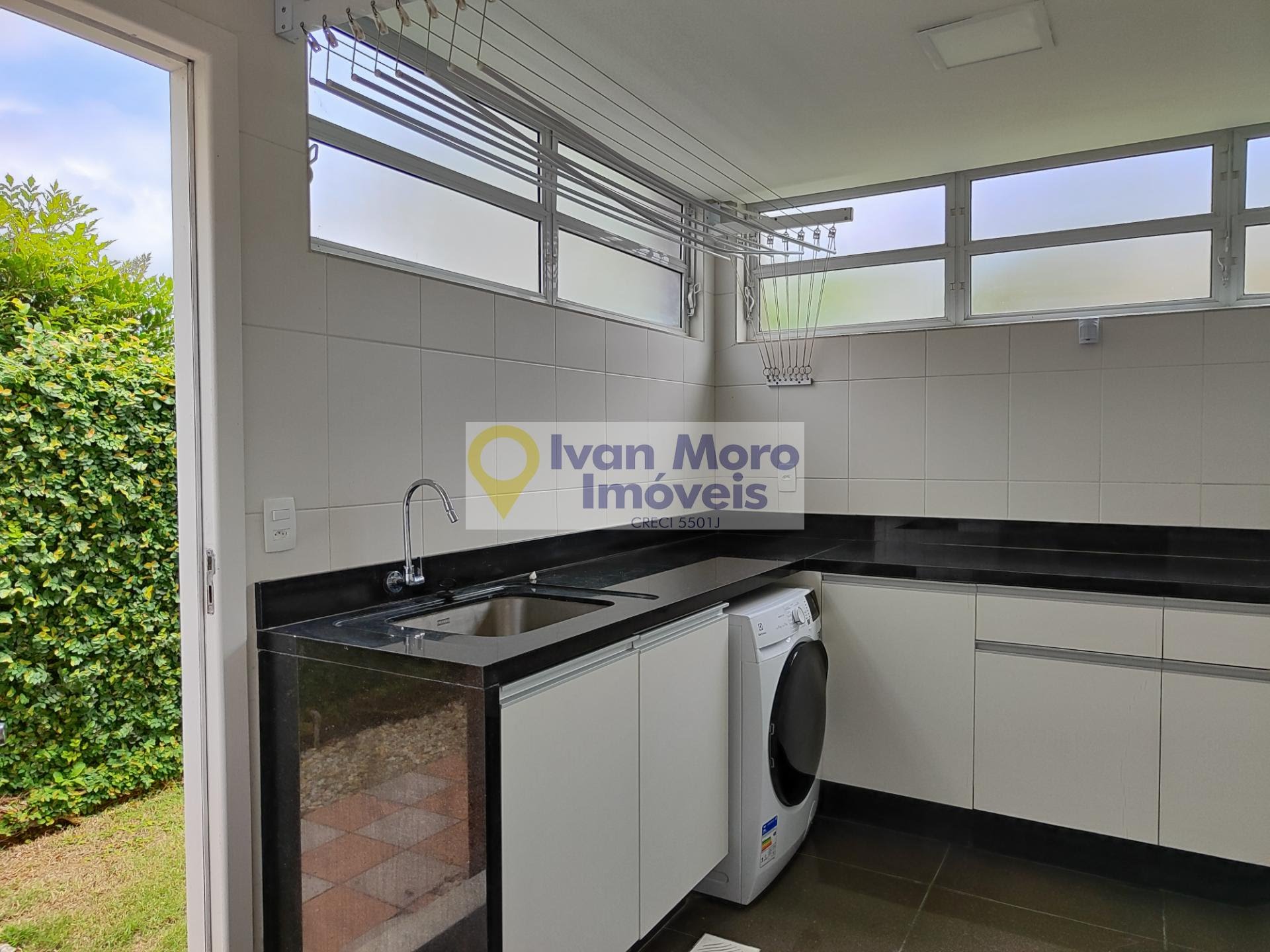 Casa à venda com 5 quartos, 5 suítes, 2 vagas e 320m² no Jurerê Internacional, Florianópolis (SC) — foto 24 de 30