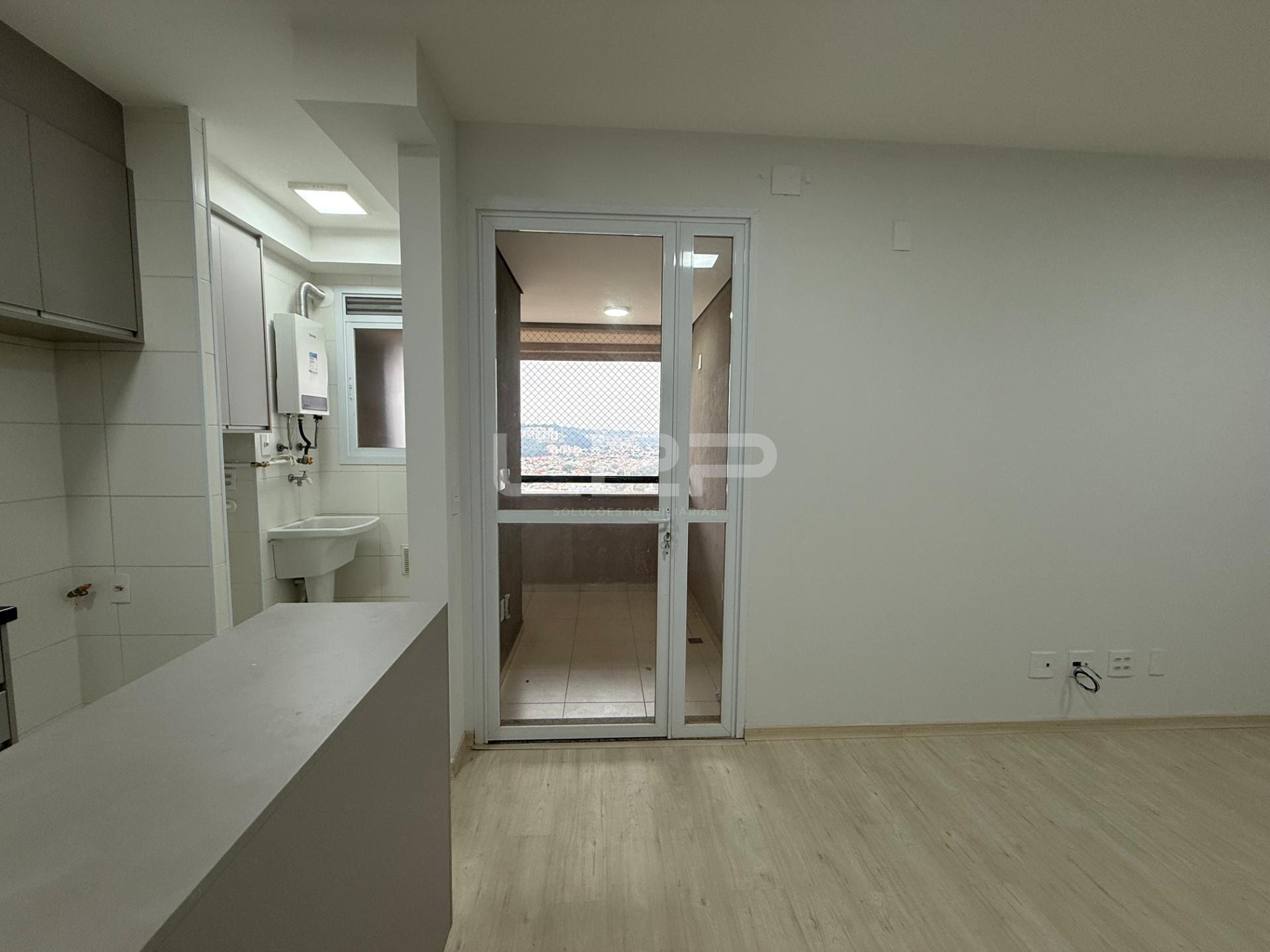 Apartamento para alugar com 2 quartos, 1 banheiro, 1 vaga e 56m² no Vila Galvão, Jundiaí (SP) — foto 4 de 18