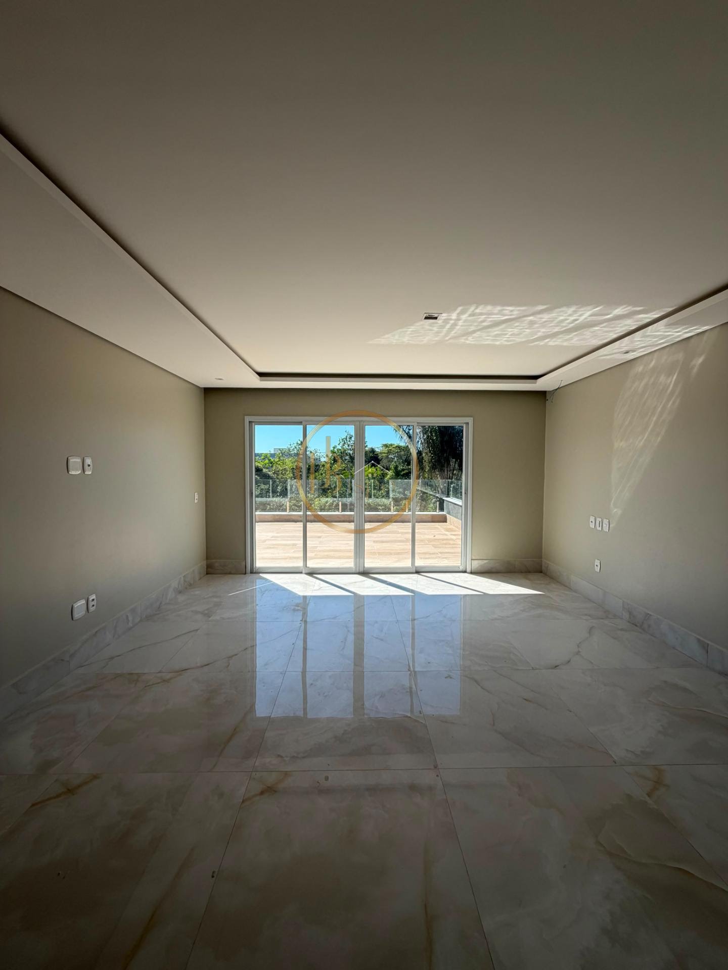 Casa à venda com 4 quartos, 4 suítes, 5 vagas e 450m² no Gaudí, Porto Seguro (BA) — foto 9 de 22