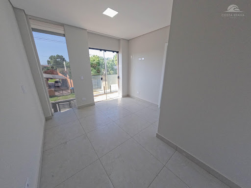 Sobrado 3 Suítes: Padrão Construtivo e Ótima Planta
