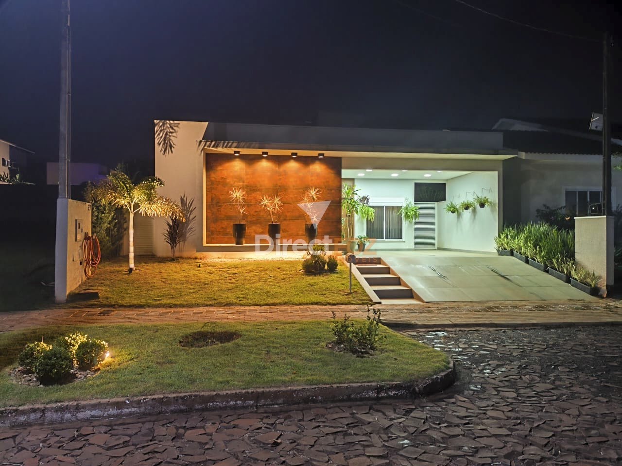Casa Semimobiliada com Piscina para Locação no Condomínio Villa Conscientia em Foz do Iguaçu