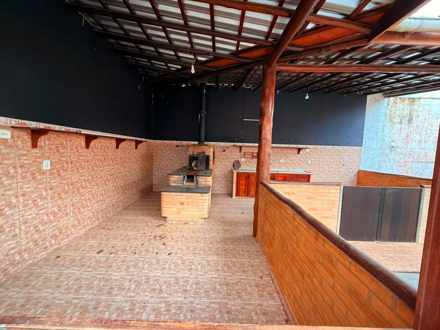 Casa à venda com 3 quartos, 3 banheiros, 4 vagas e 900m² no Jardim Carolina, Ubatuba (SP) — foto 17 de 17