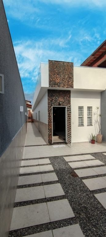 Casa à venda com 2 quartos, 1 banheiro, 2 vagas e 75m² no Vila Vermont, Itaquaquecetuba — foto principal