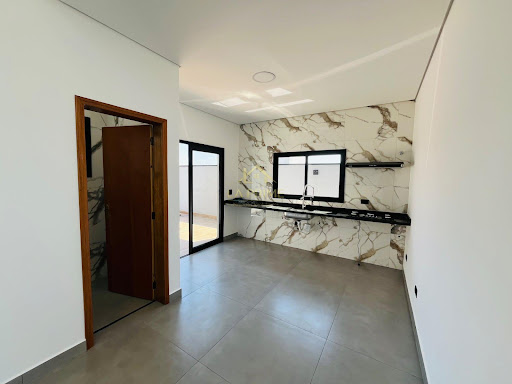Casa em Condomínio no Campos do conde em Sorocaba, 155.6m², 03 dormitórios, 01 suíte , 04 vagas de garagem.
