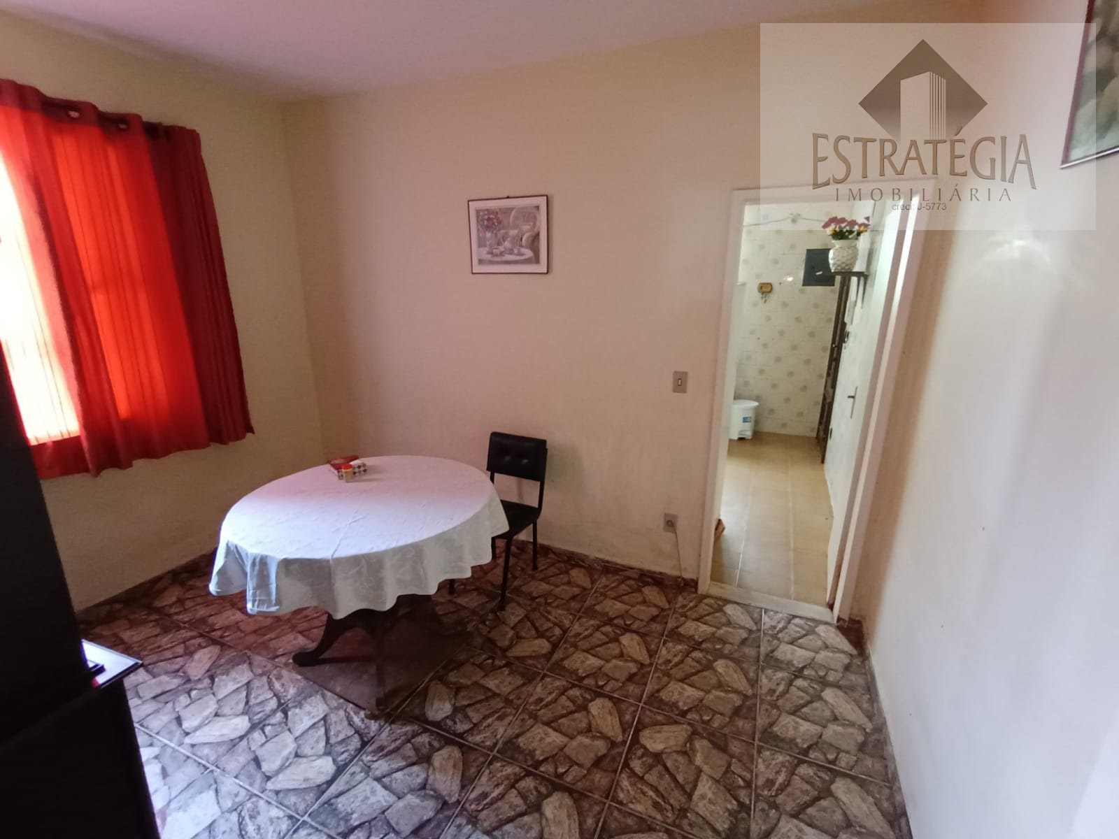 Casa à venda com 3 quartos, 1 suíte, 6 vagas e 380m² no Castelânea, Petrópolis (RJ) — foto 9 de 24