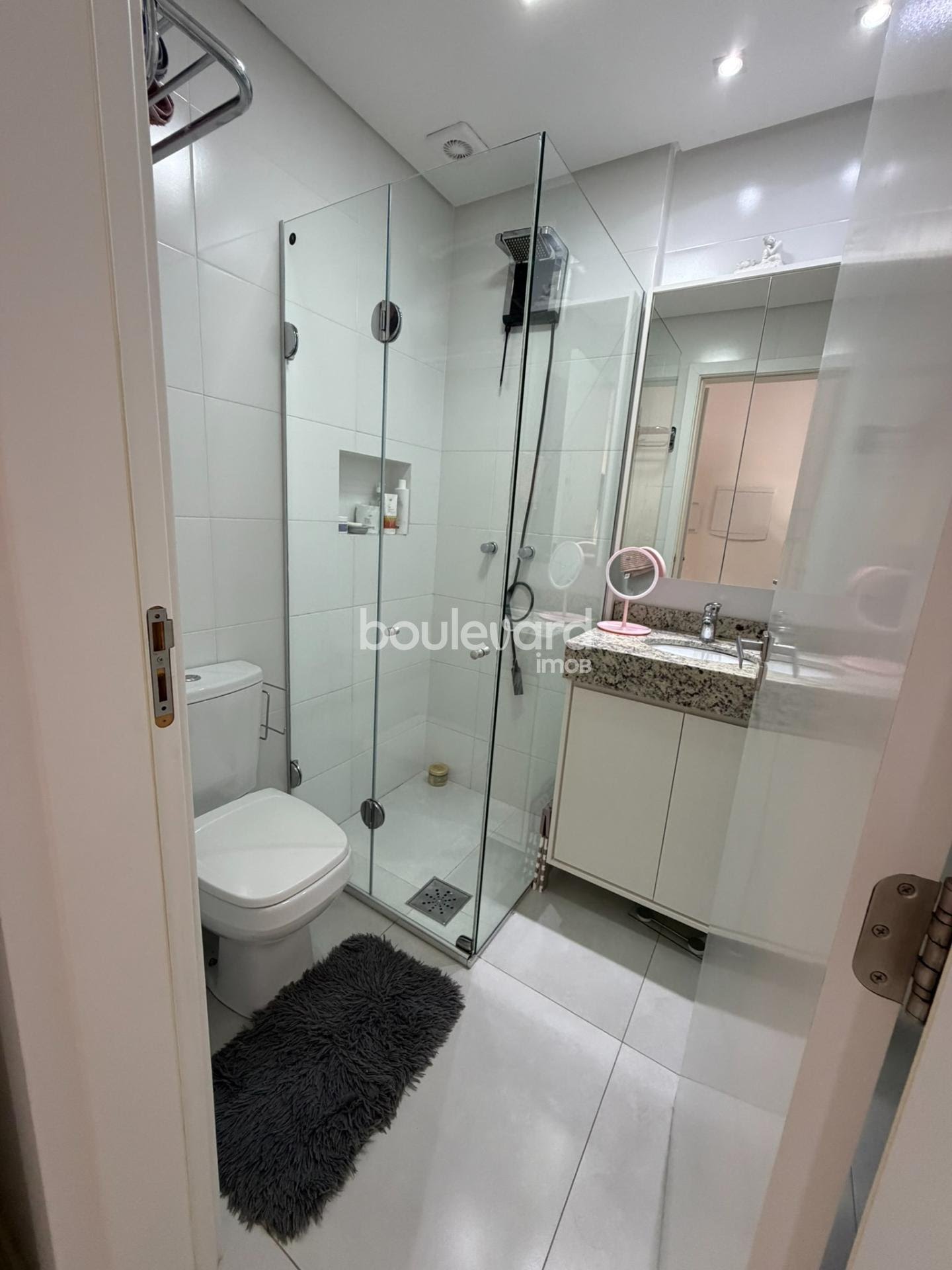 Apartamento à venda com 3 quartos, 1 suíte, 1 vaga e 83m² no Barreiros, São José (SC) — foto 25 de 30