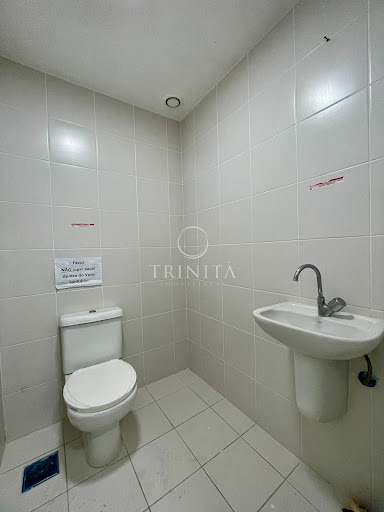 banheiro-trinitaimobiliaria-ceoexecutiveoffices-peninsula