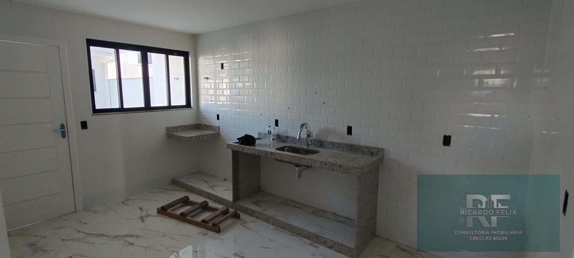 Casa à venda com 3 quartos, 3 suítes, 2 vagas e 150m² no Terra Firme, Rio das Ostras (RJ) — foto 16 de 30