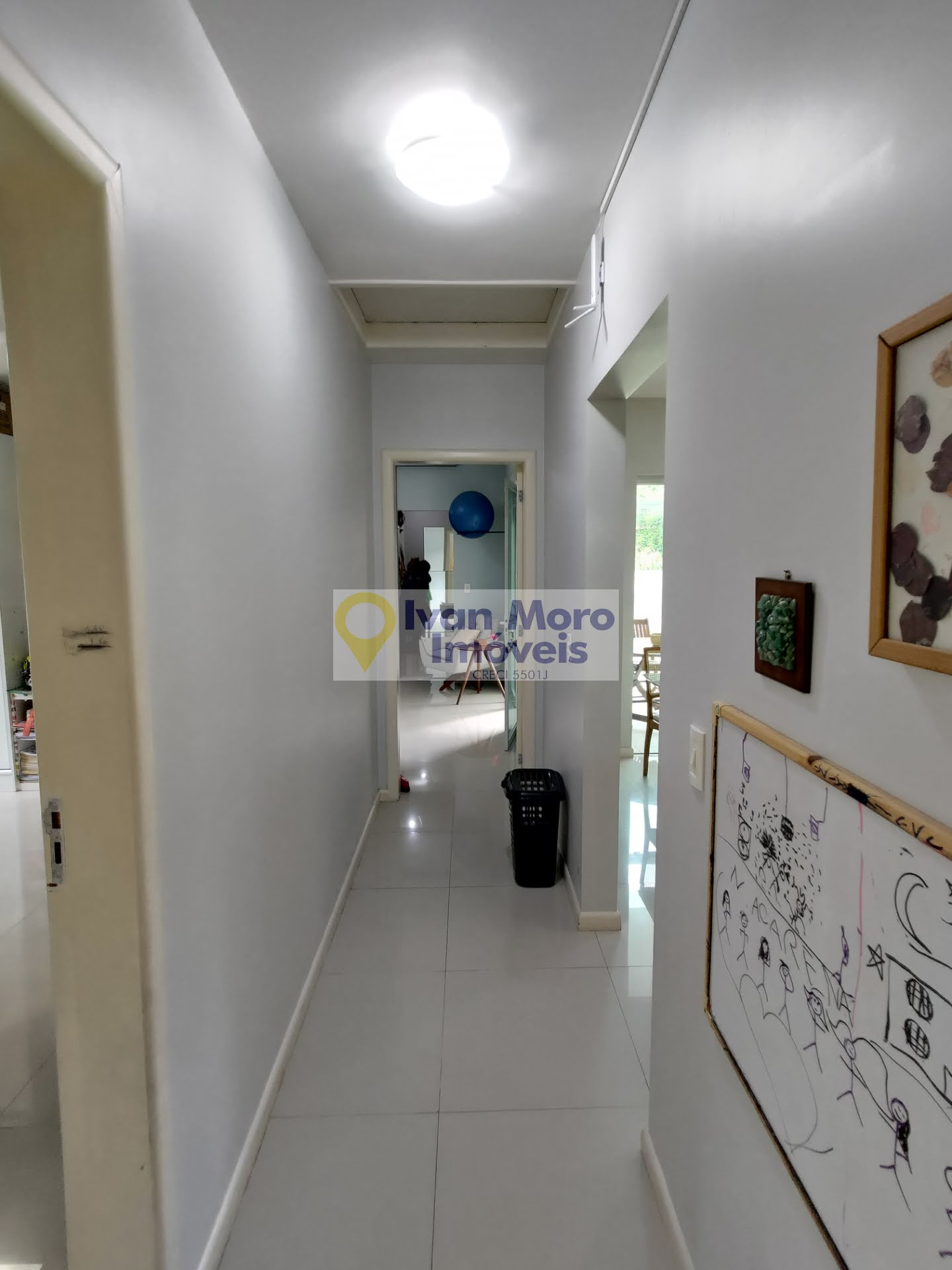 Casa à venda com 4 quartos, 3 suítes, 2 vagas e 224m² no Cachoeira do Bom Jesus, Florianópolis (SC) — foto 18 de 30