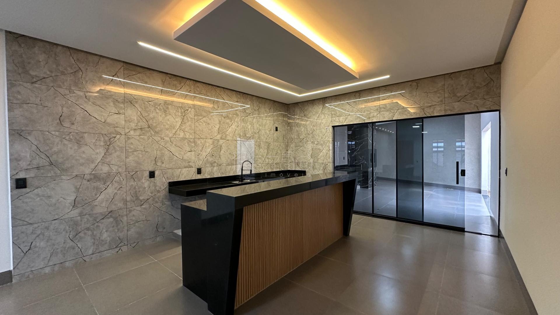 Casa à venda com 3 quartos, 1 suíte, 2 vagas e 250m² no Terezinha Glória I, Itapuranga (GO) — foto 2 de 10