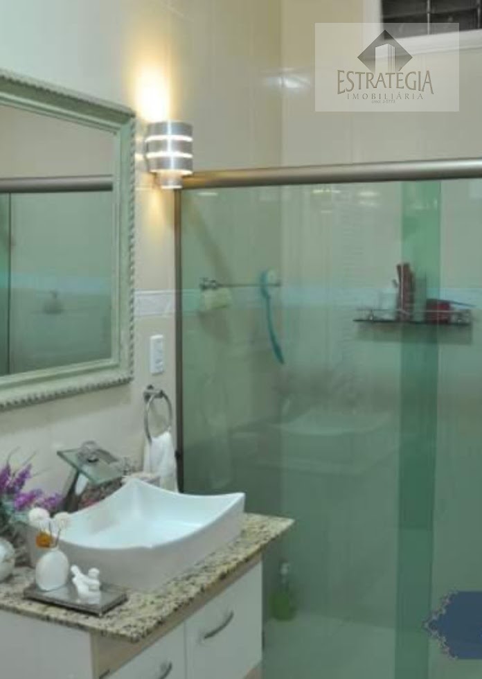 Casa à venda com 3 quartos, 1 suíte, 4 vagas e 230m² no Duarte Silveira, Petrópolis (RJ) — foto 15 de 19