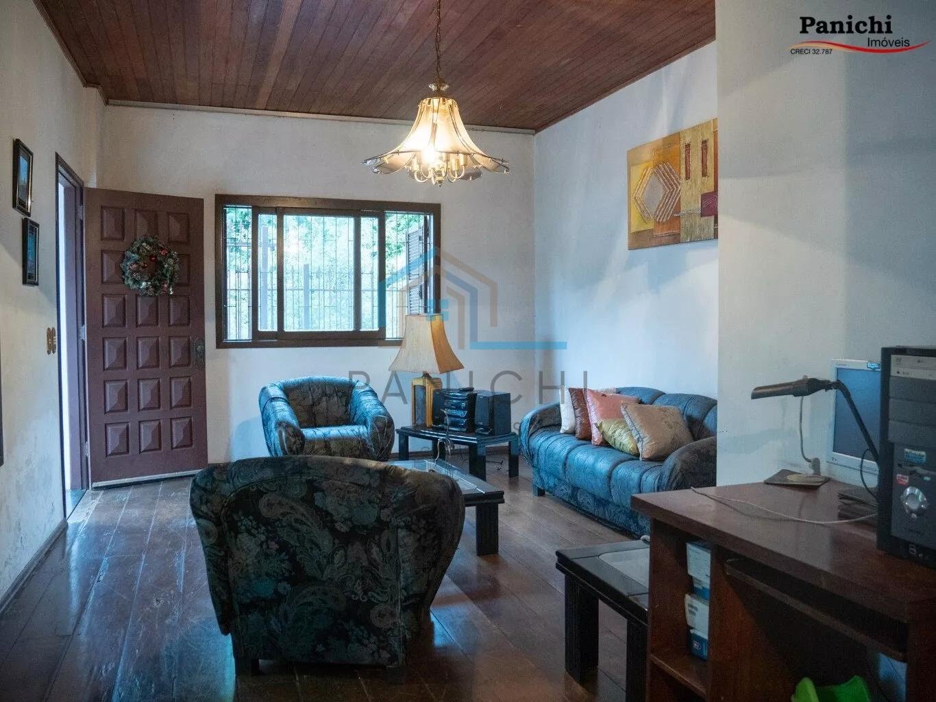 Casa para alugar com 5 quartos, 1 suíte, 3 vagas e 250m² no Centro, Ijuí (RS) — foto 17 de 18