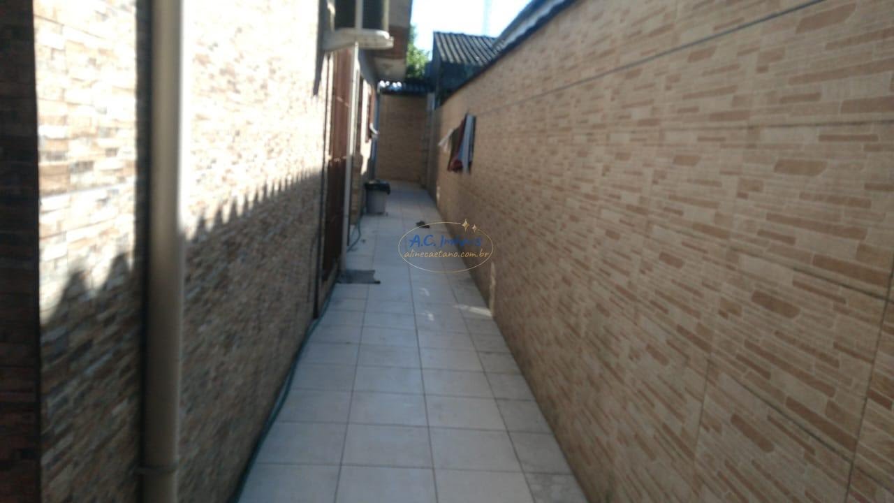 Casa à venda com 2 quartos, 1 banheiro, 1 vaga e 98m² no Anhanguera, Praia Grande (SP) — foto 3 de 9