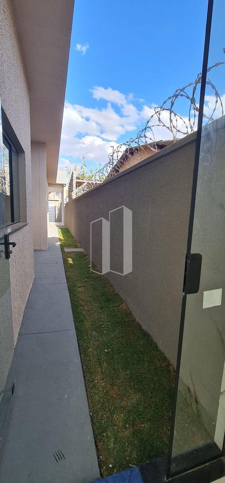 Casa à venda com 3 quartos, 3 suítes, 4 vagas e 221m² no Setor Faicalville, Goiânia (GO) — foto 9 de 12