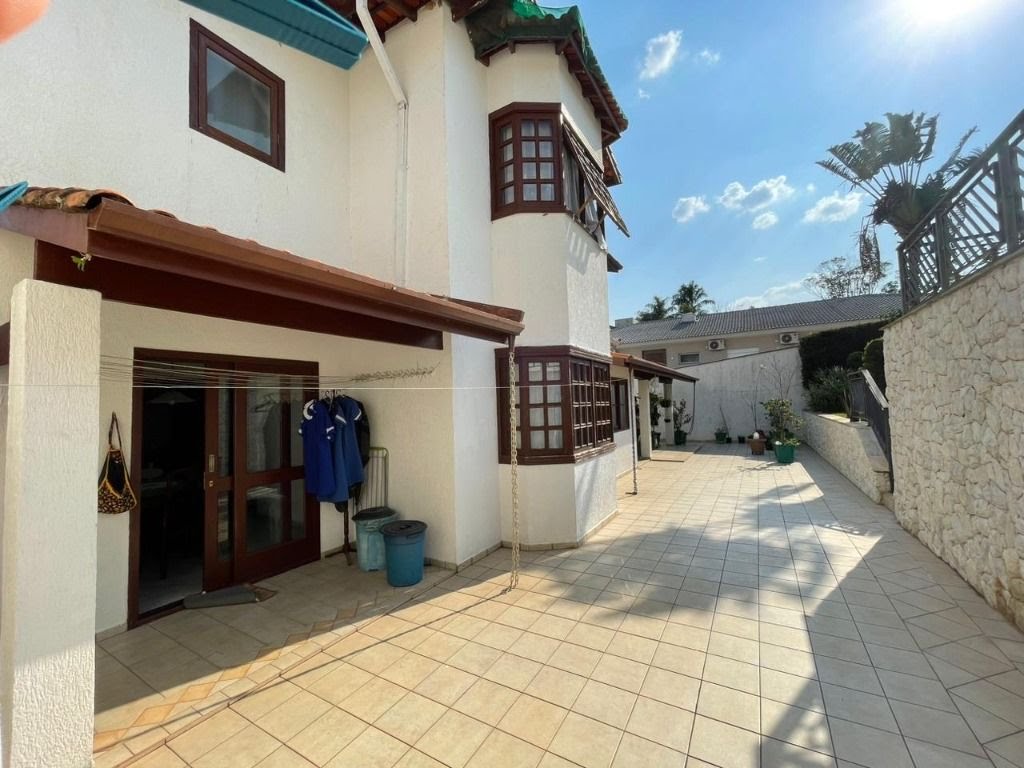Casa à venda com 3 quartos, 3 suítes, 8 vagas e 570m² no Condominio Arujazinho I II III, Arujá (SP) — foto 30 de 30