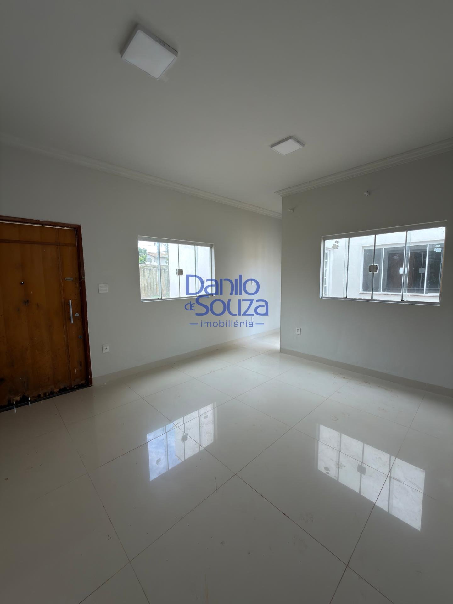 Casa à venda com 2 quartos, 1 banheiro, 4 vagas e 300m² no Jardim Europa I, Araxá — foto principal