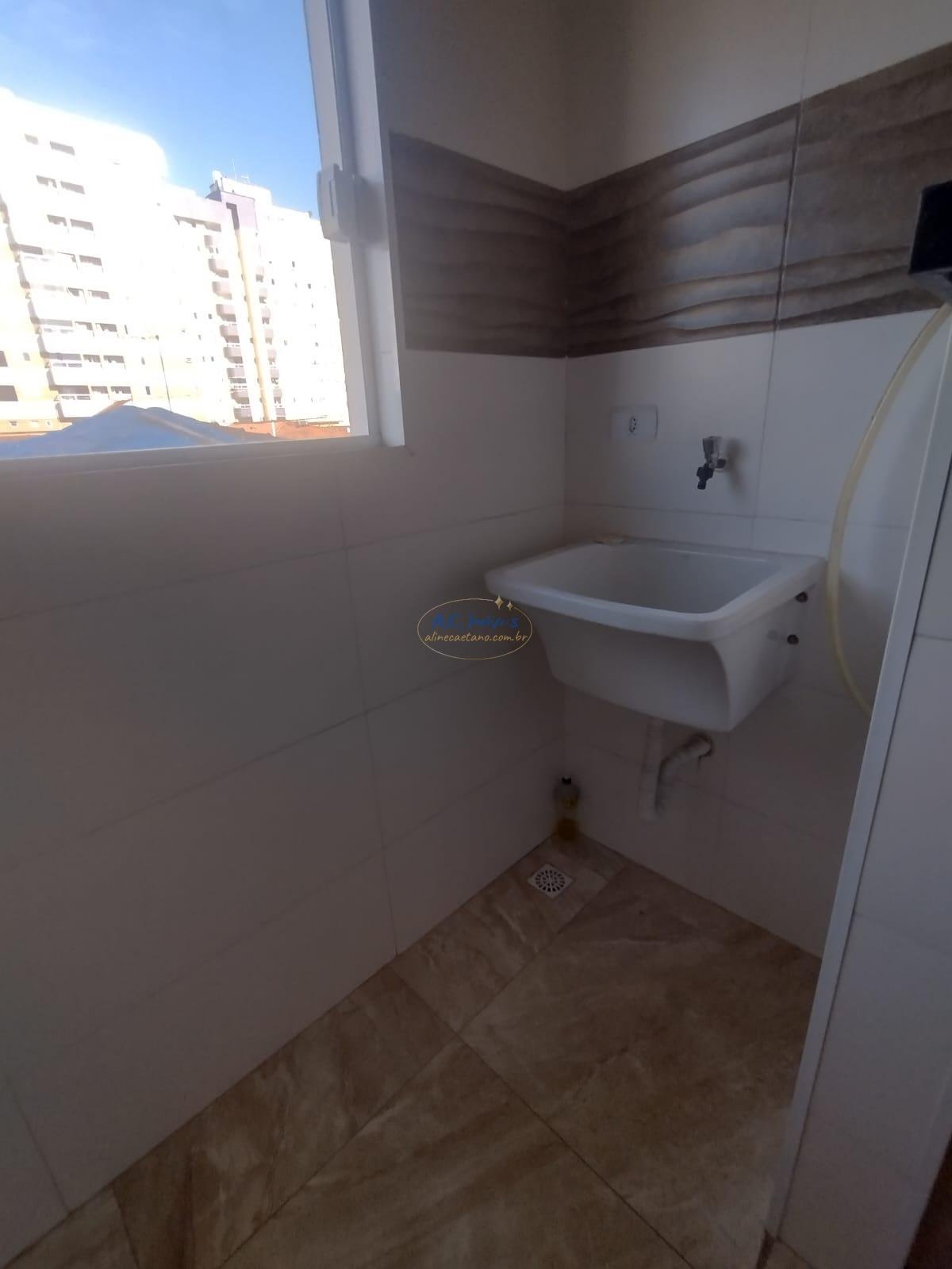 Casa à venda com 3 quartos, 1 suíte, 1 vaga e 84m² no Guilhermina, Praia Grande (SP) — foto 25 de 30