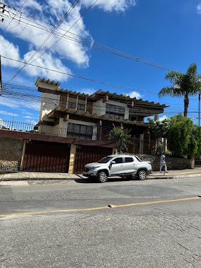 Casa / Prédio à Venda no Centro  -  Sete Lagoas
