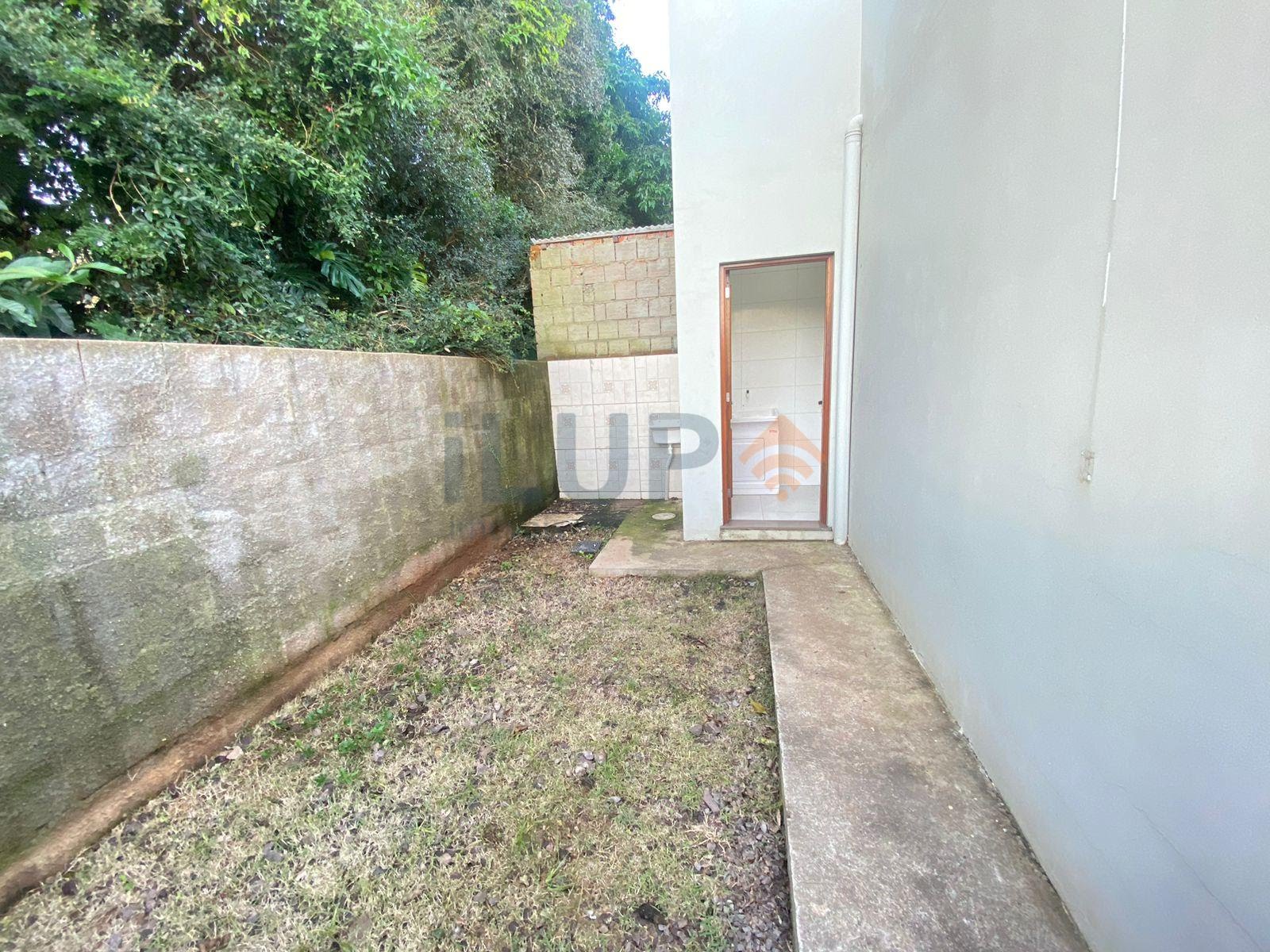 Pátio fundos