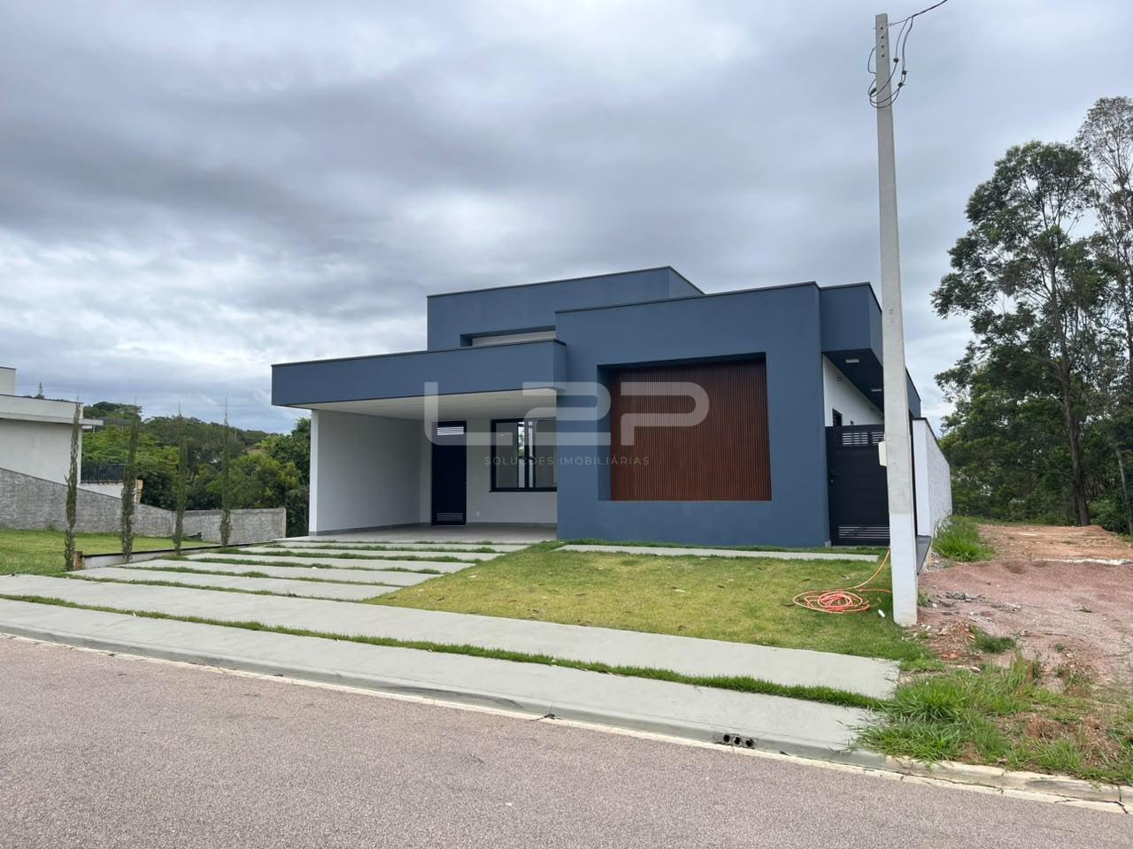 Casa à venda com 3 quartos, 3 suítes, 4 vagas e 184m² no Villagio Azzure, Itupeva (SP) — foto 3 de 30