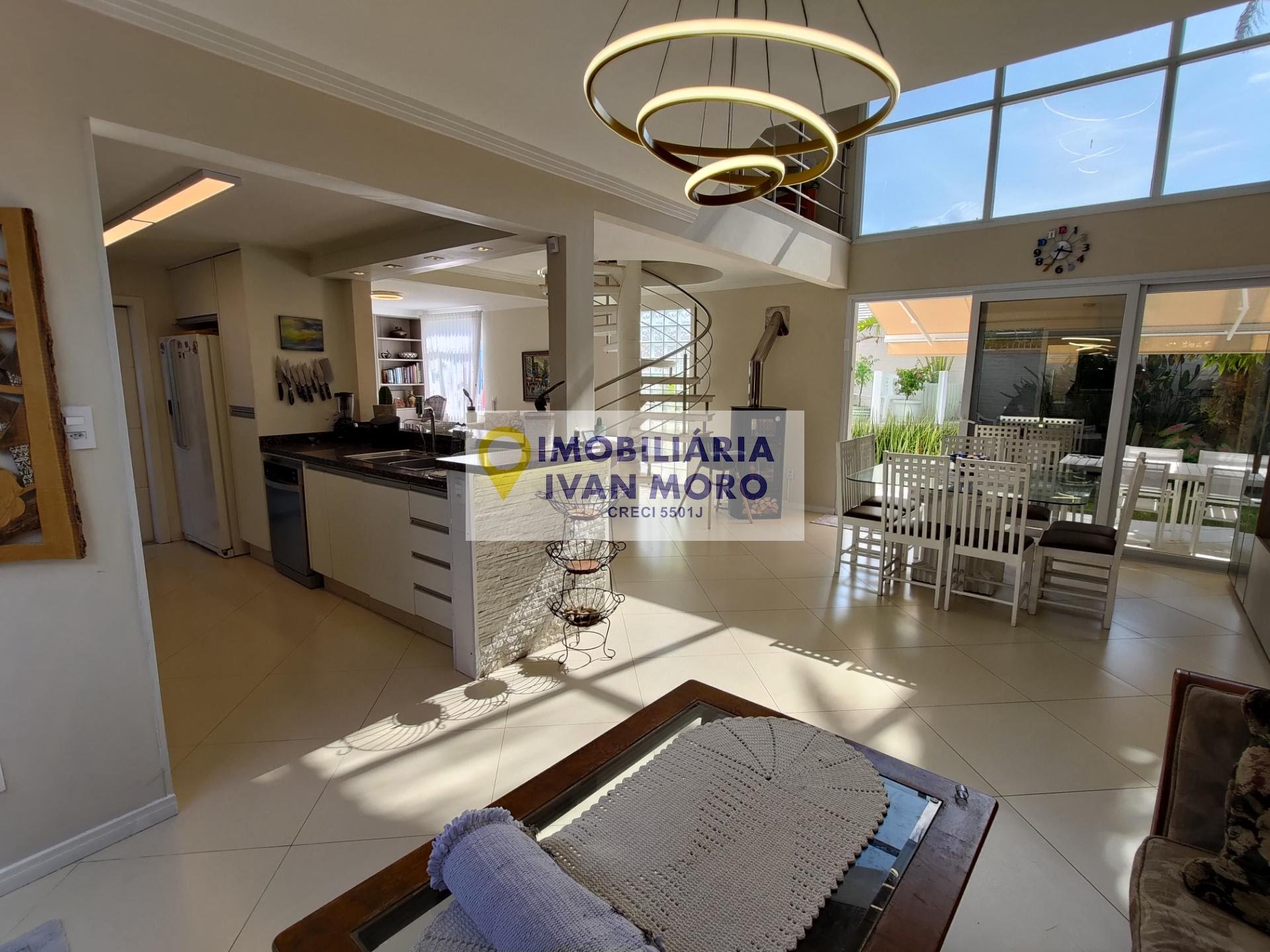 Casa para alugar com 5 quartos, 3 suítes e 1 vaga no Daniela, Florianópolis (SC) — foto 17 de 30