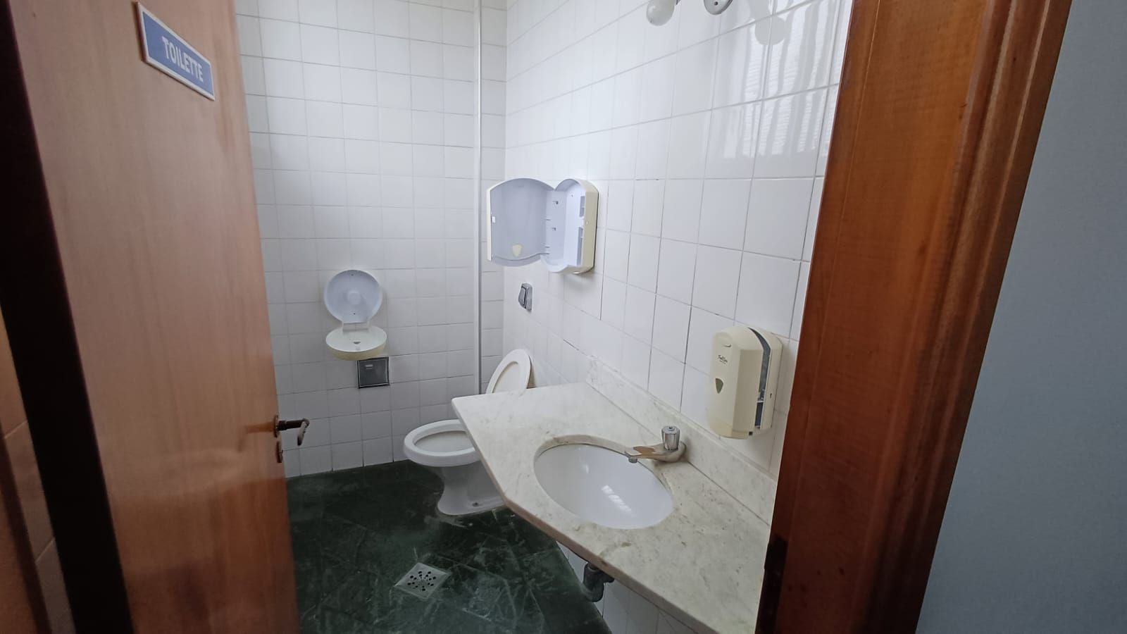 Comercial para alugar com 8 banheiros, 5 vagas e 1000m² no Jardim Siriema, Sorocaba (SP) — foto 28 de 28
