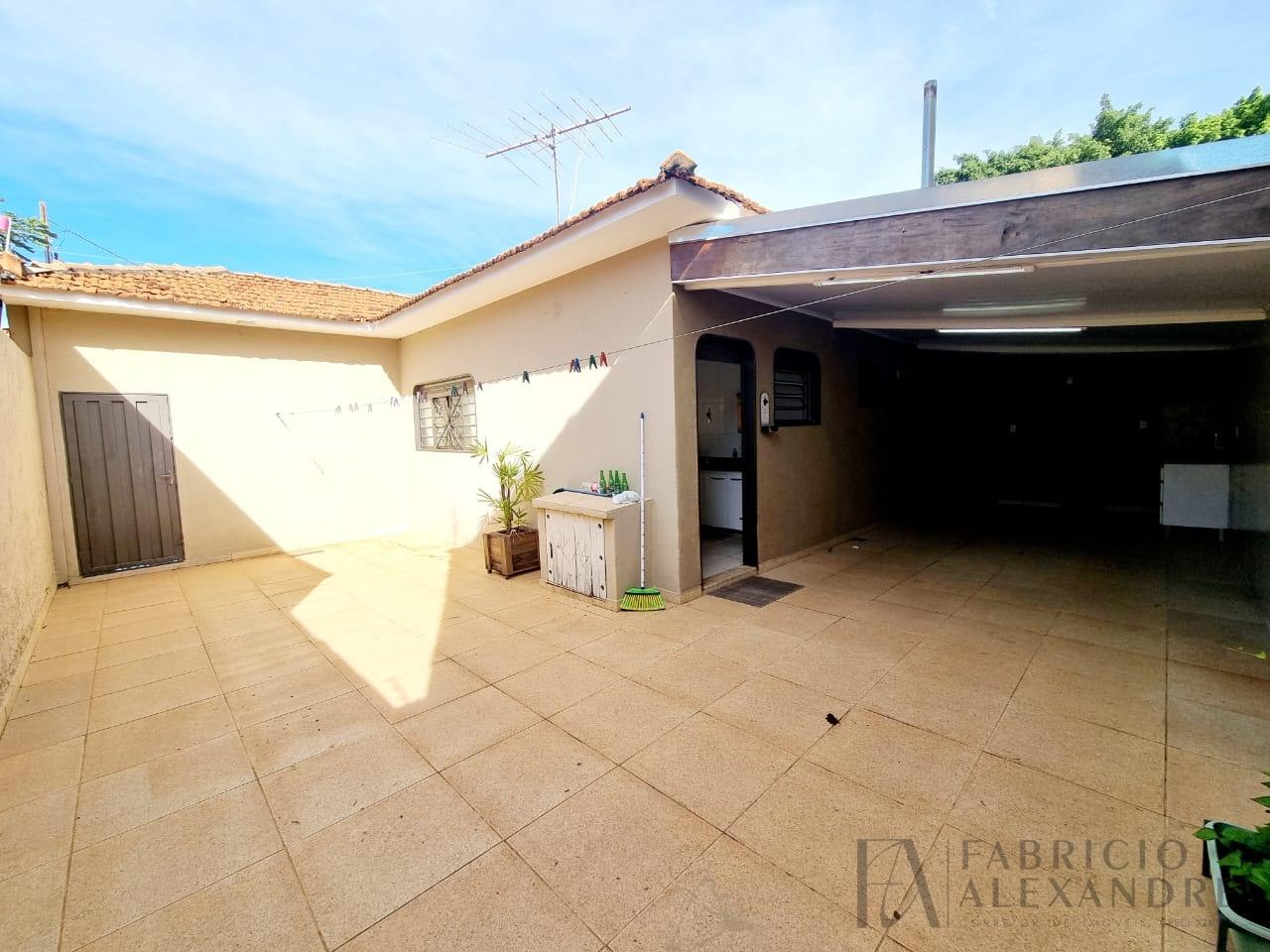 Casa à venda com 3 quartos, 1 banheiro, 4 vagas e 165m² no Jardim Nazareth, São José do Rio Preto (SP) — foto 7 de 22