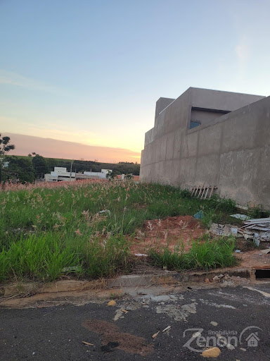 Terreno à Venda no Residencial Barcelona em Adamantina